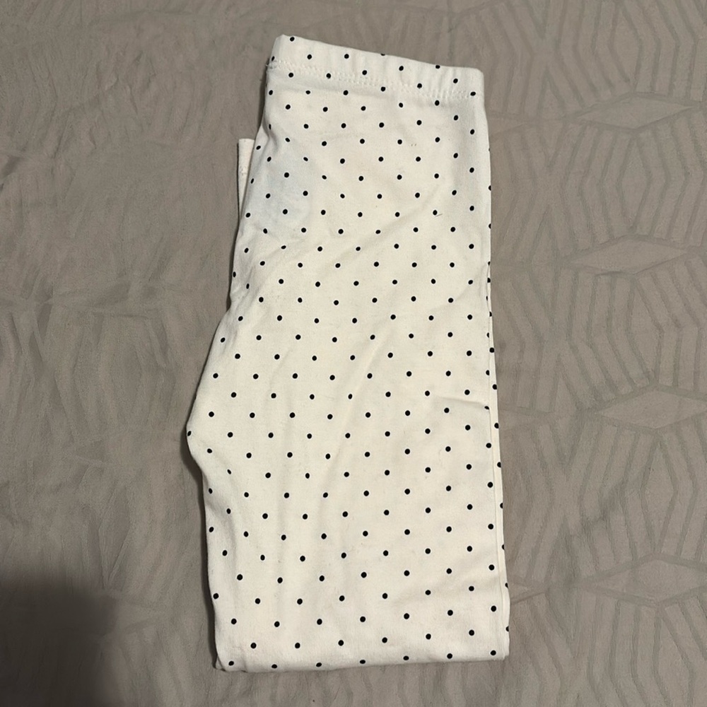 Brand new never worn old navy leggings size 5t and 4T